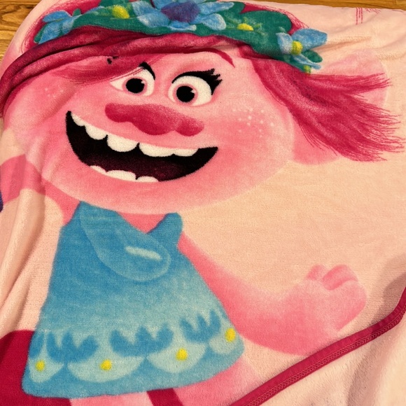 Trolls Colors of Music Blanket, 62 in x 90 in - Picture 5 of 5